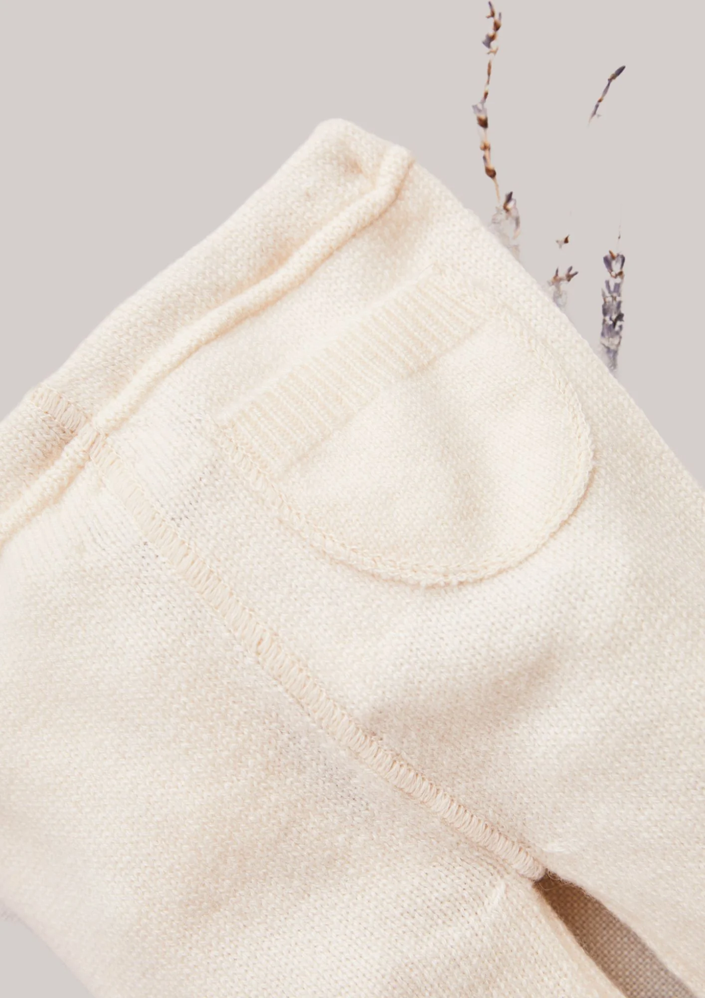 Brora Cashmere Leggings-Winter White - Image 3