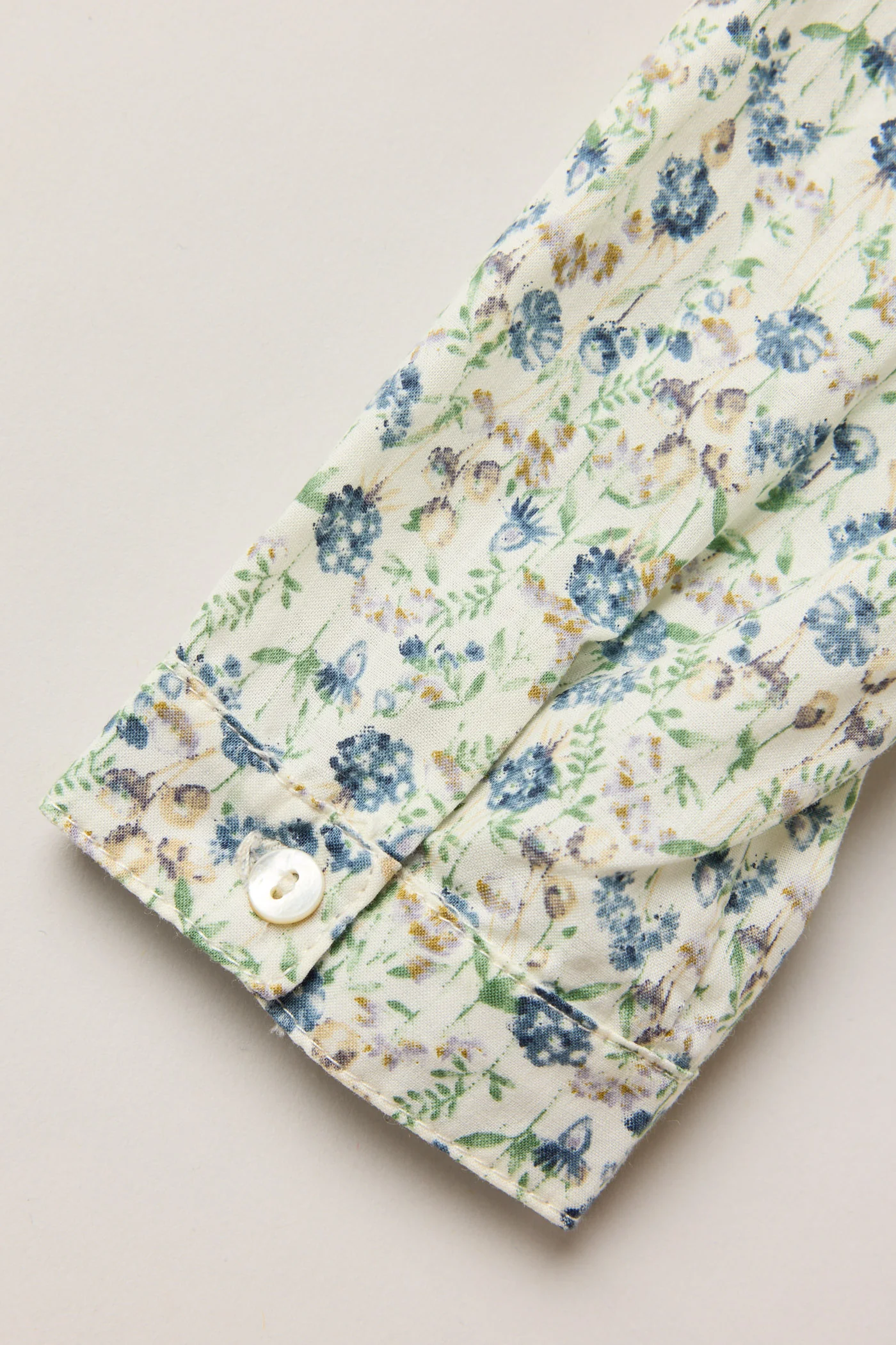 Cranberry Blouse Hydrangea Blooms - Image 5
