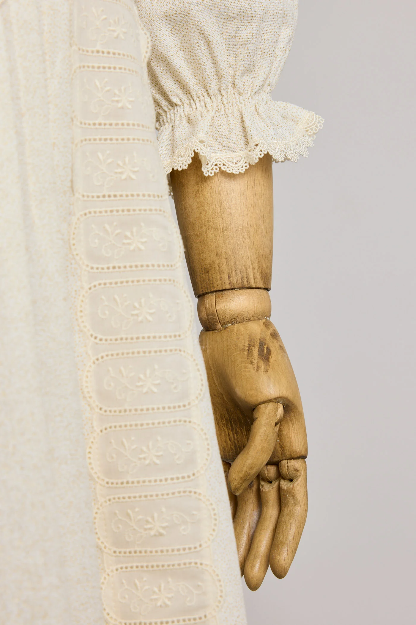 Custard Dress Cream in Gold Glitter - Image 5