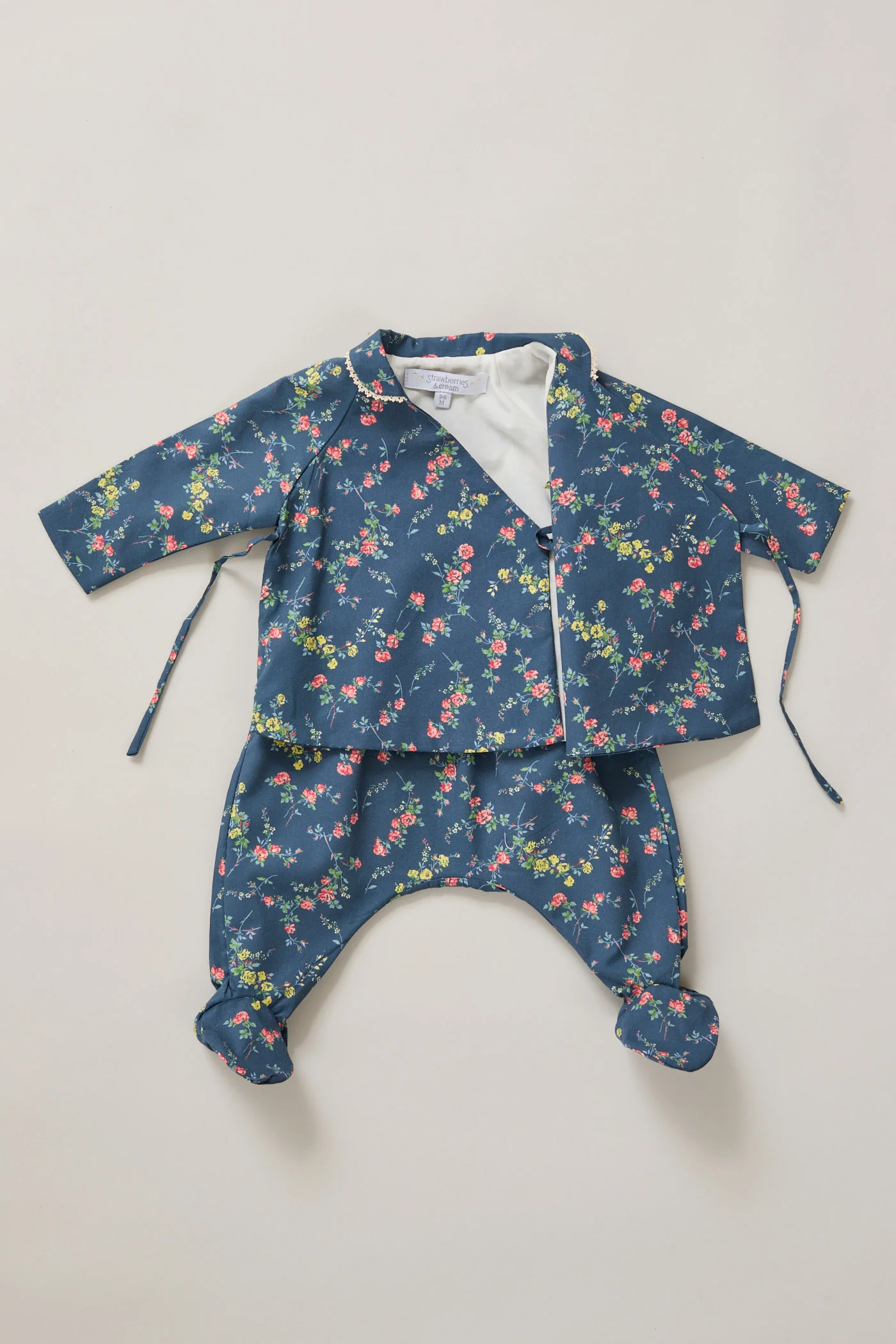 Baby Kimono Set Blue Rose Garden - Image 3