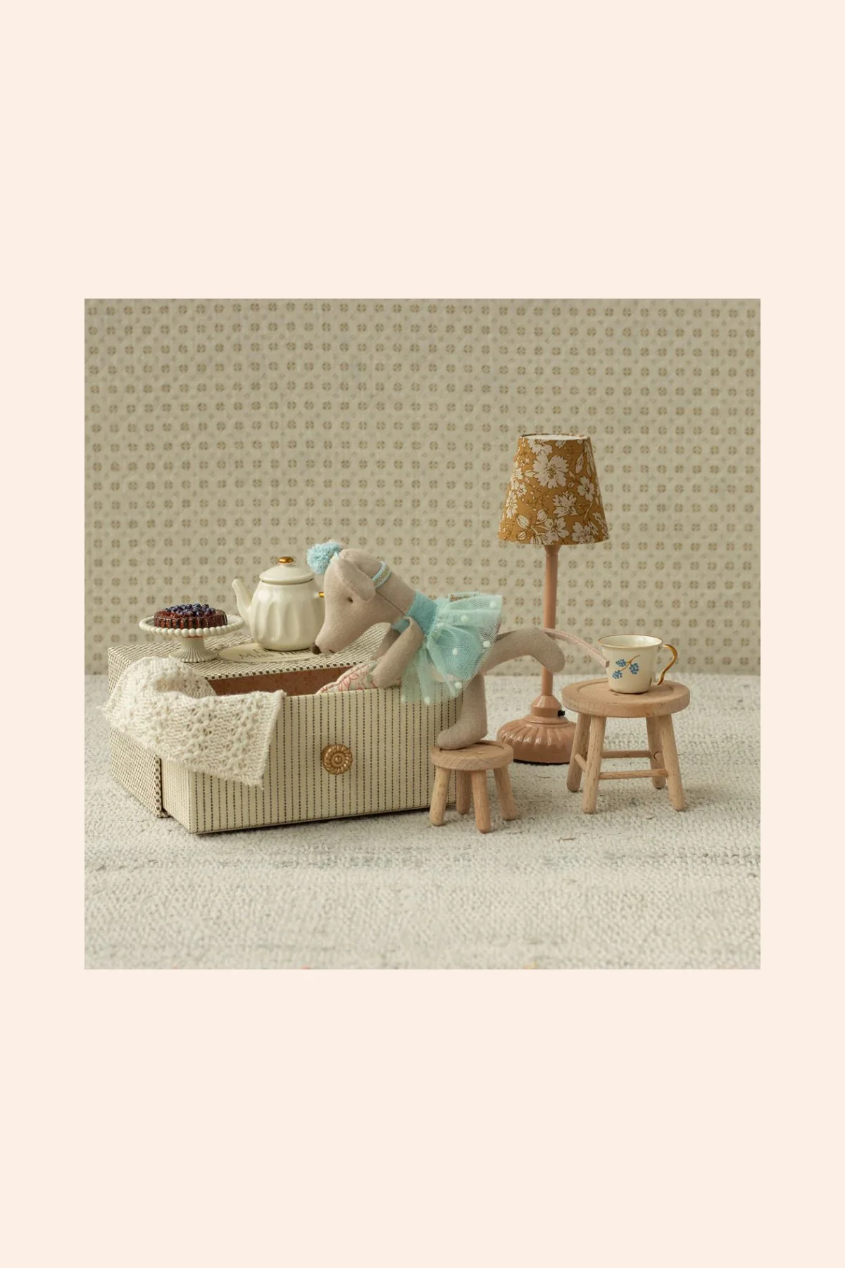 Maileg - Dance Mouse in Daybed - Little Sister - Image 2
