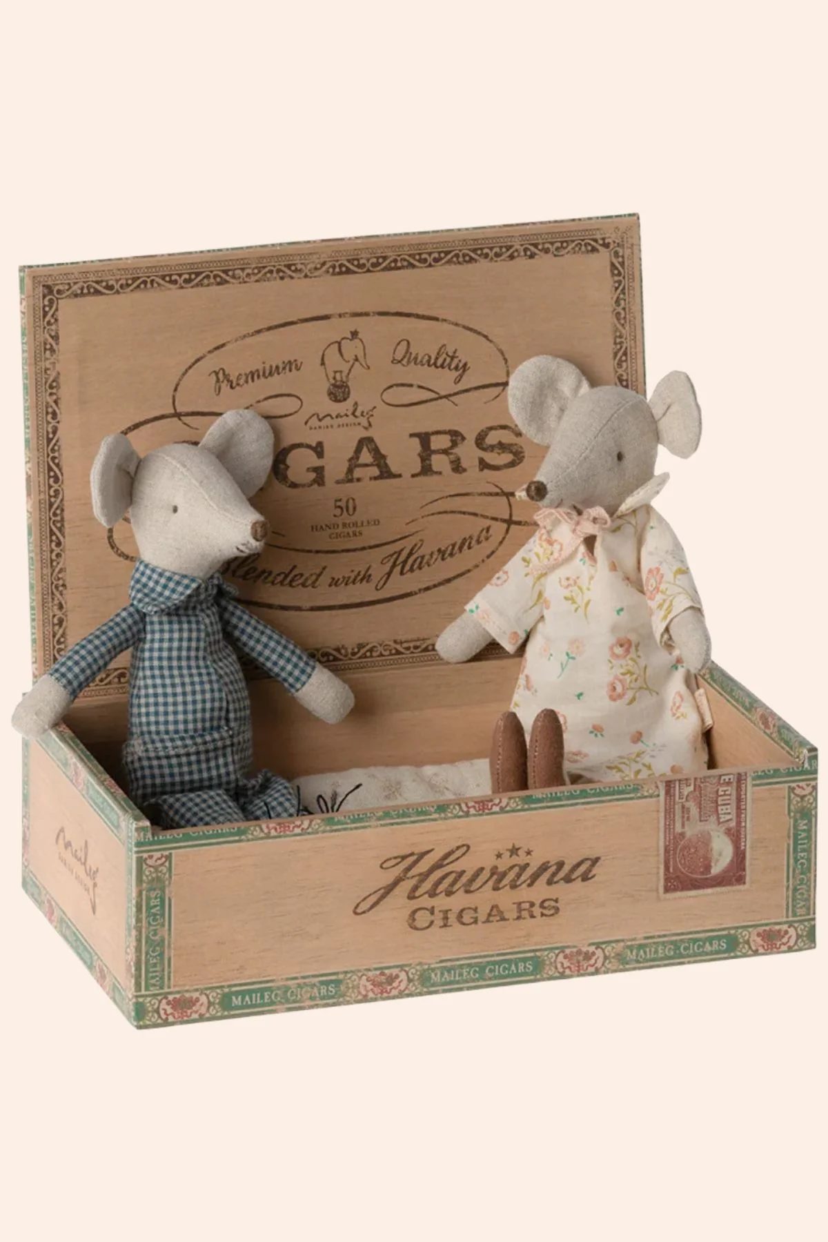 Maileg - Grandma and Grandpa Mice In Cigarbox - Image 3