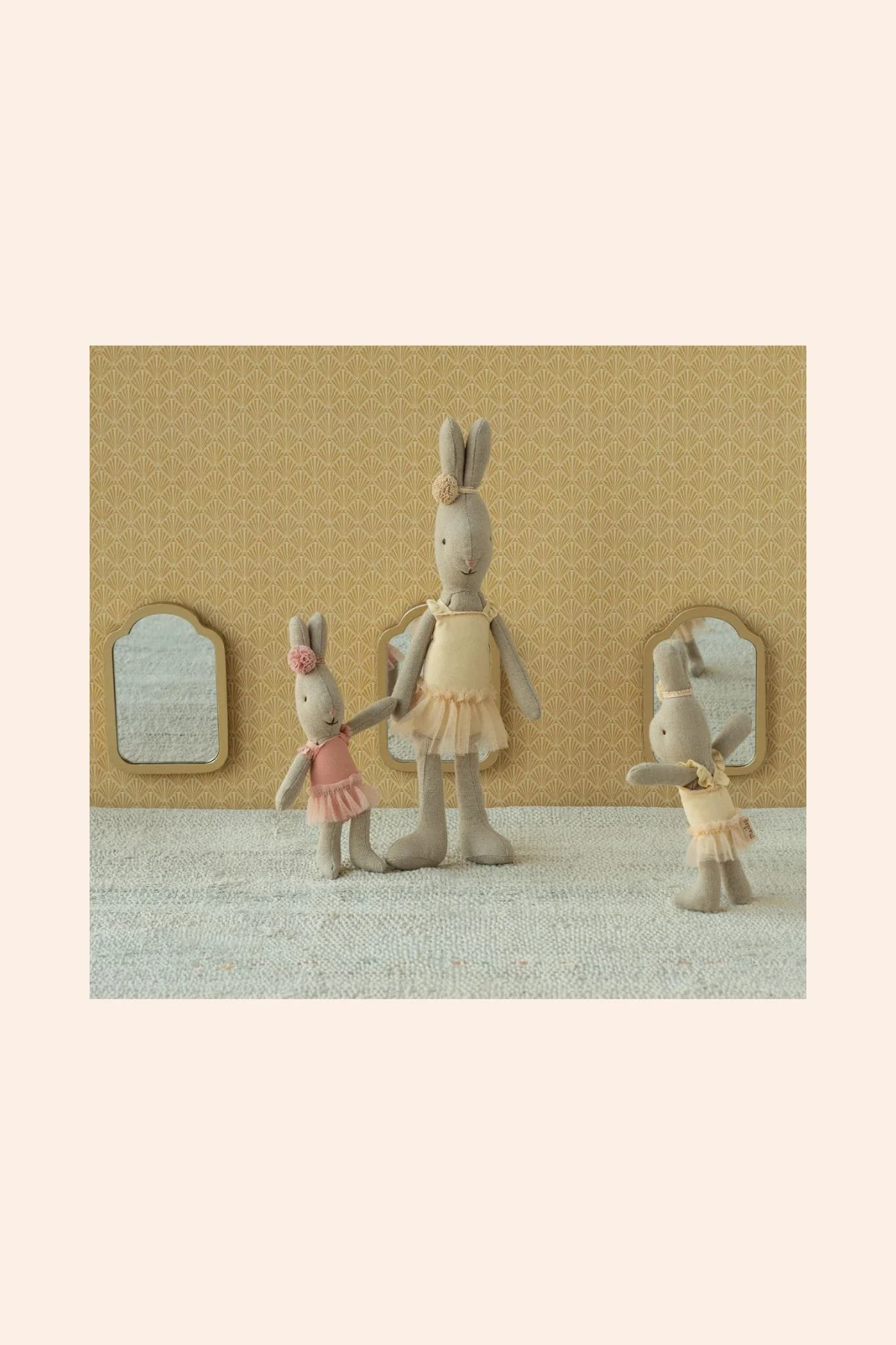 Maileg - Micro Rabbit - Ballet suit and skirt cream - Image 2