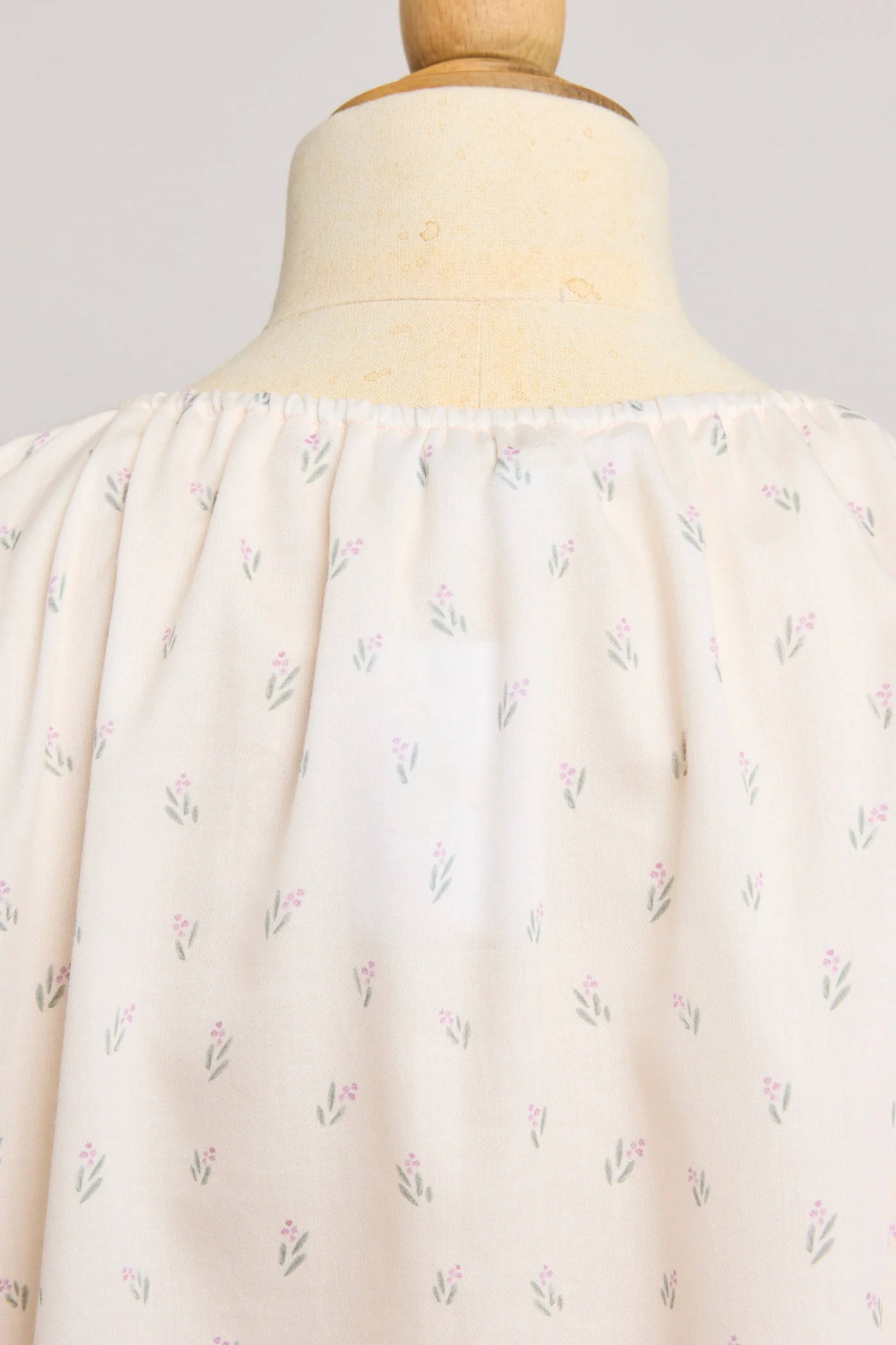 Moon Night Dress In Beige Pink Flower - Image 8