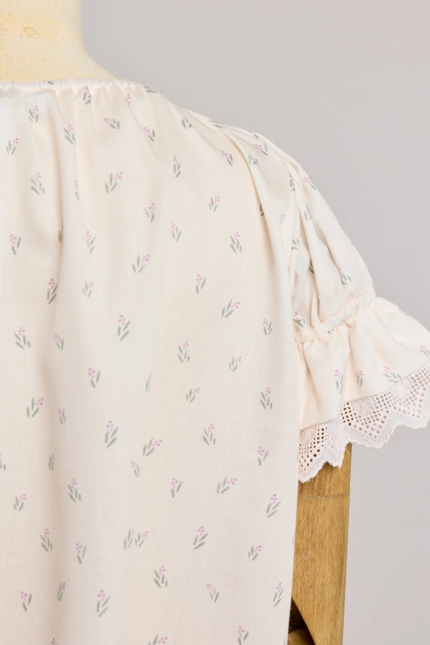 Moon Night Dress In Beige Pink Flower - Image 9