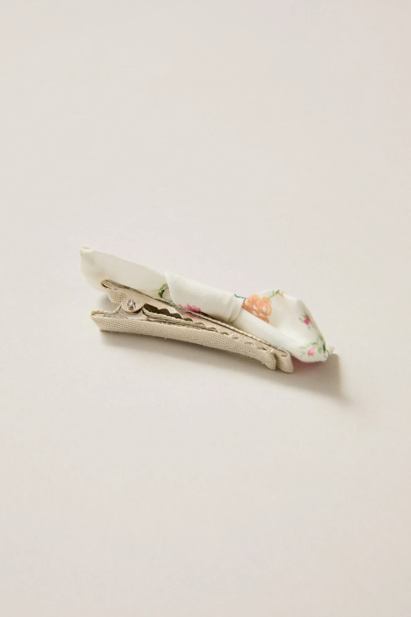 Multi - Coloured Hair clips - Image 16