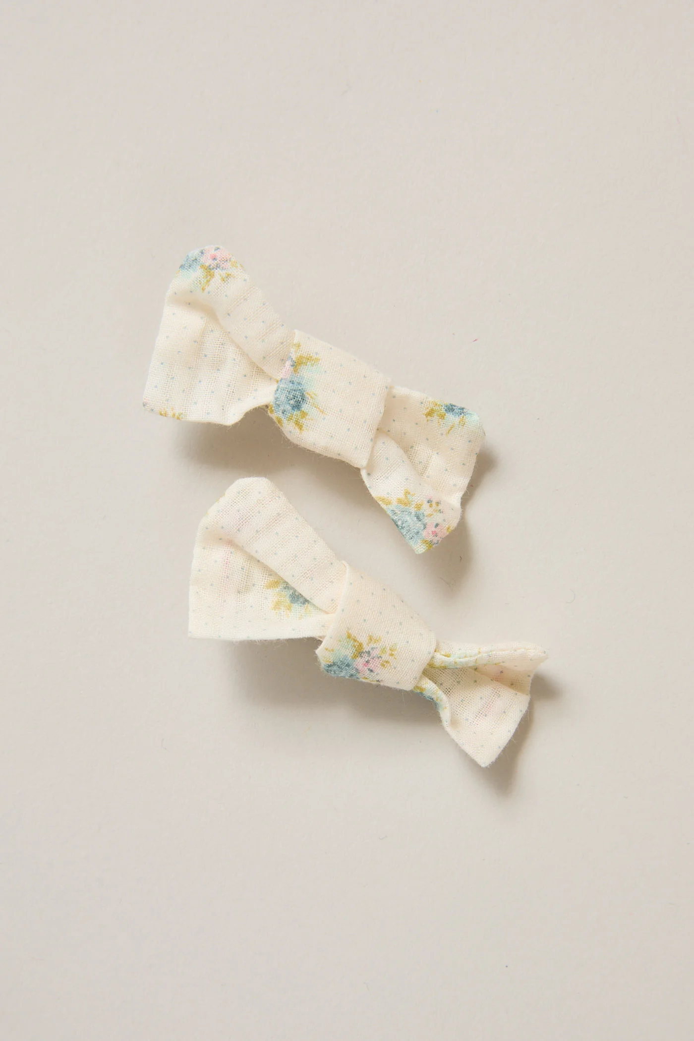Multi - Coloured Hair clips - Image 9