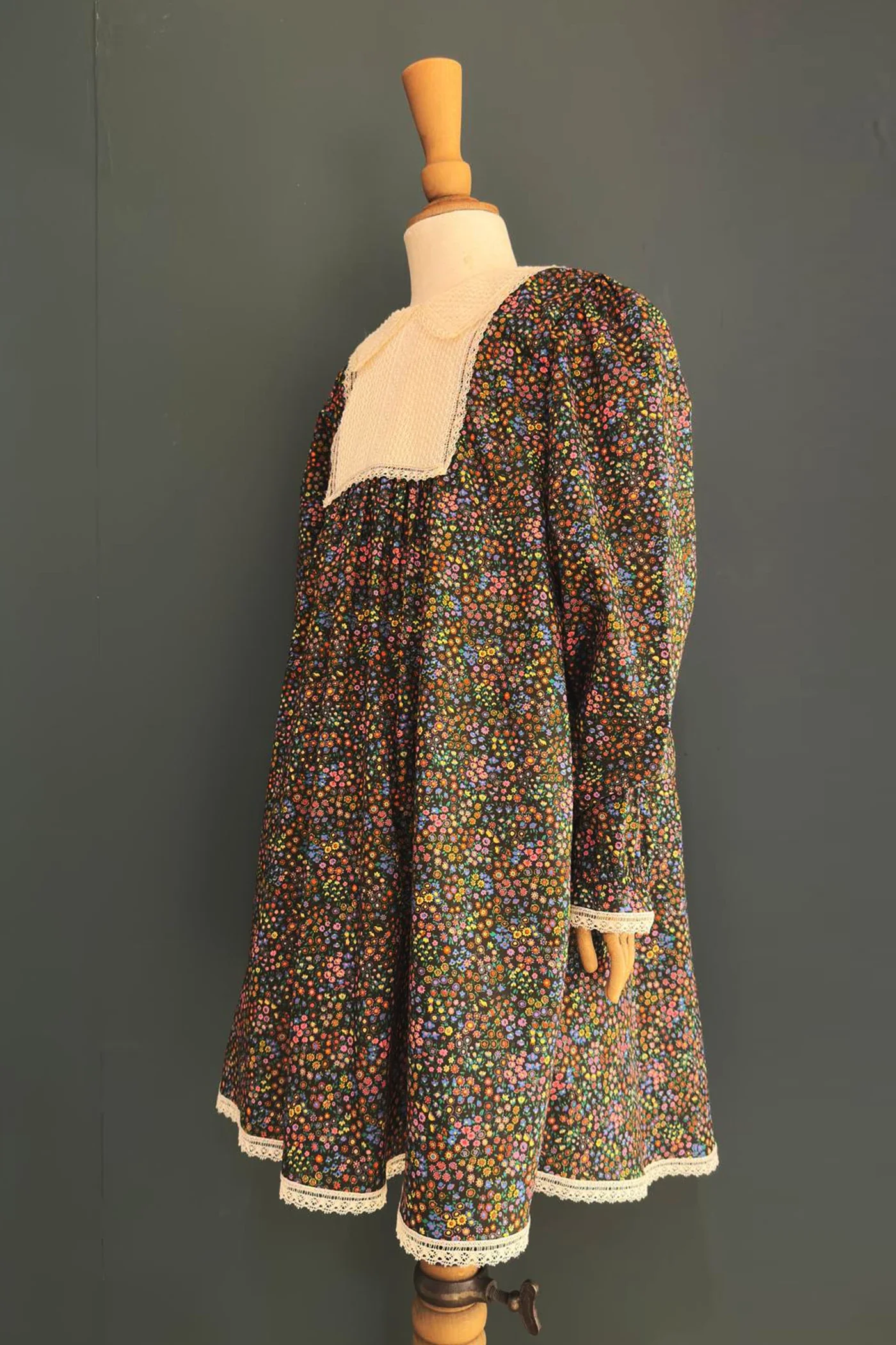 Pleated Dress Dark Floral Liberty - Image 5