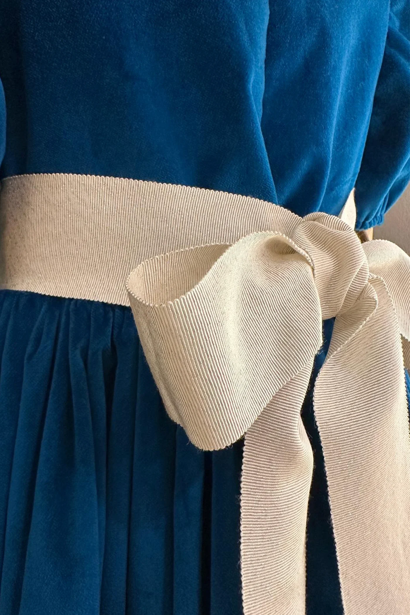 Ginger Queen Dress in Azure Velvet - Image 7