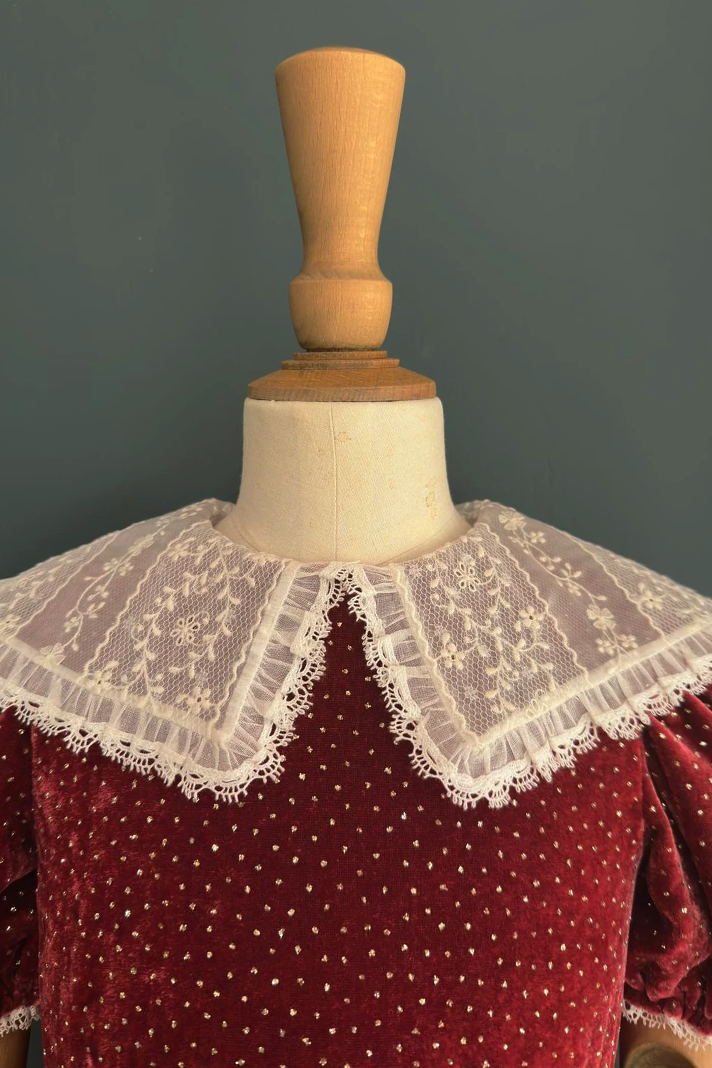 Queen Ginger Dress in Frosted Cranberry Velvet - Image 6