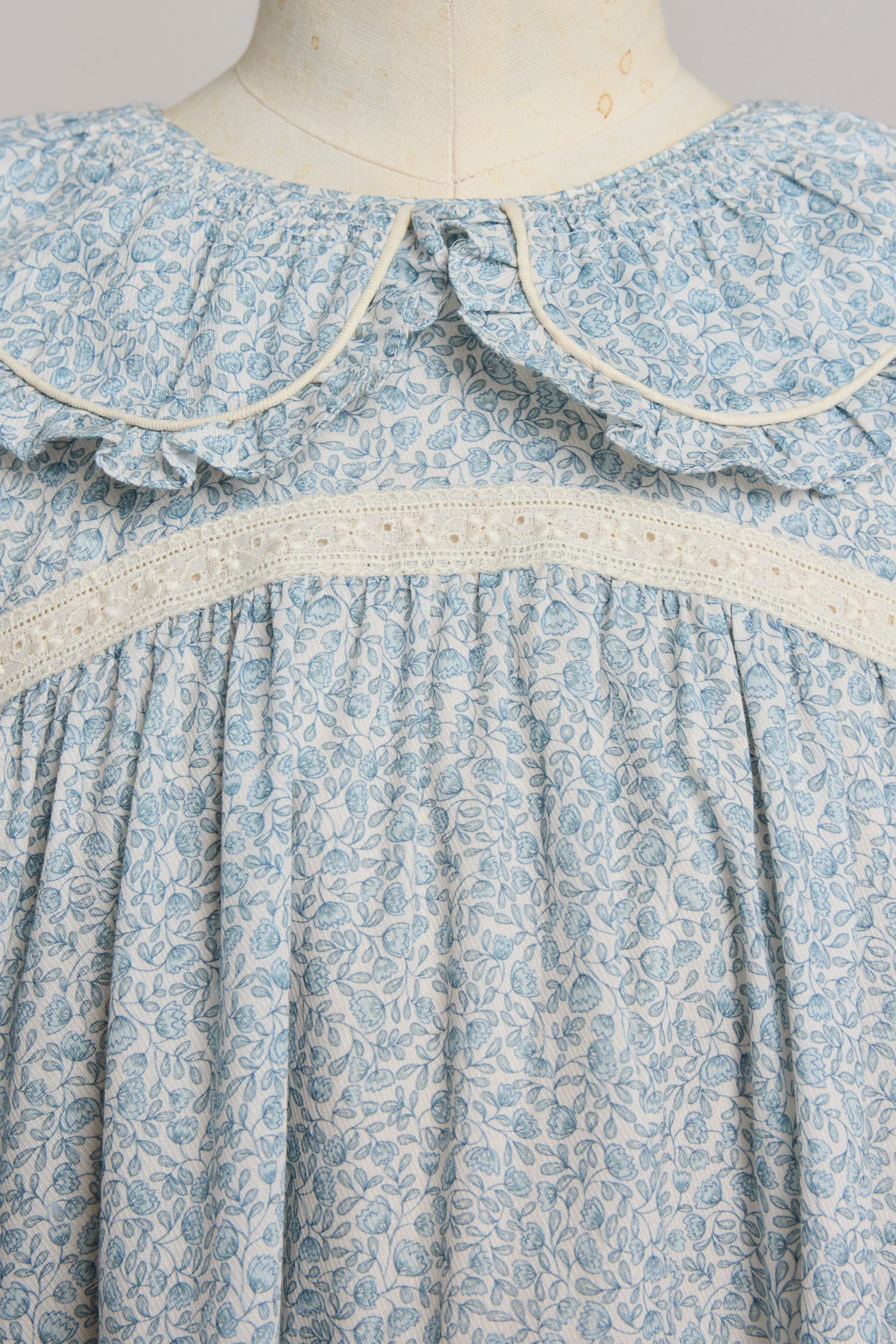 Raspberry Dress in Blue Flower - Image 7